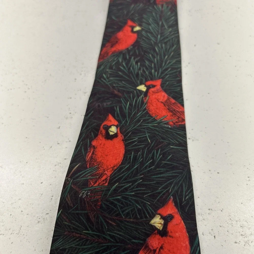 Un-Tied Inc Vintage‎ Cardinal Bird Pine Needle Novelty Necktie Tie